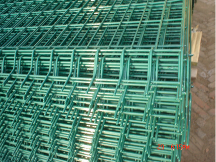Advantages and application of welded wire mesh