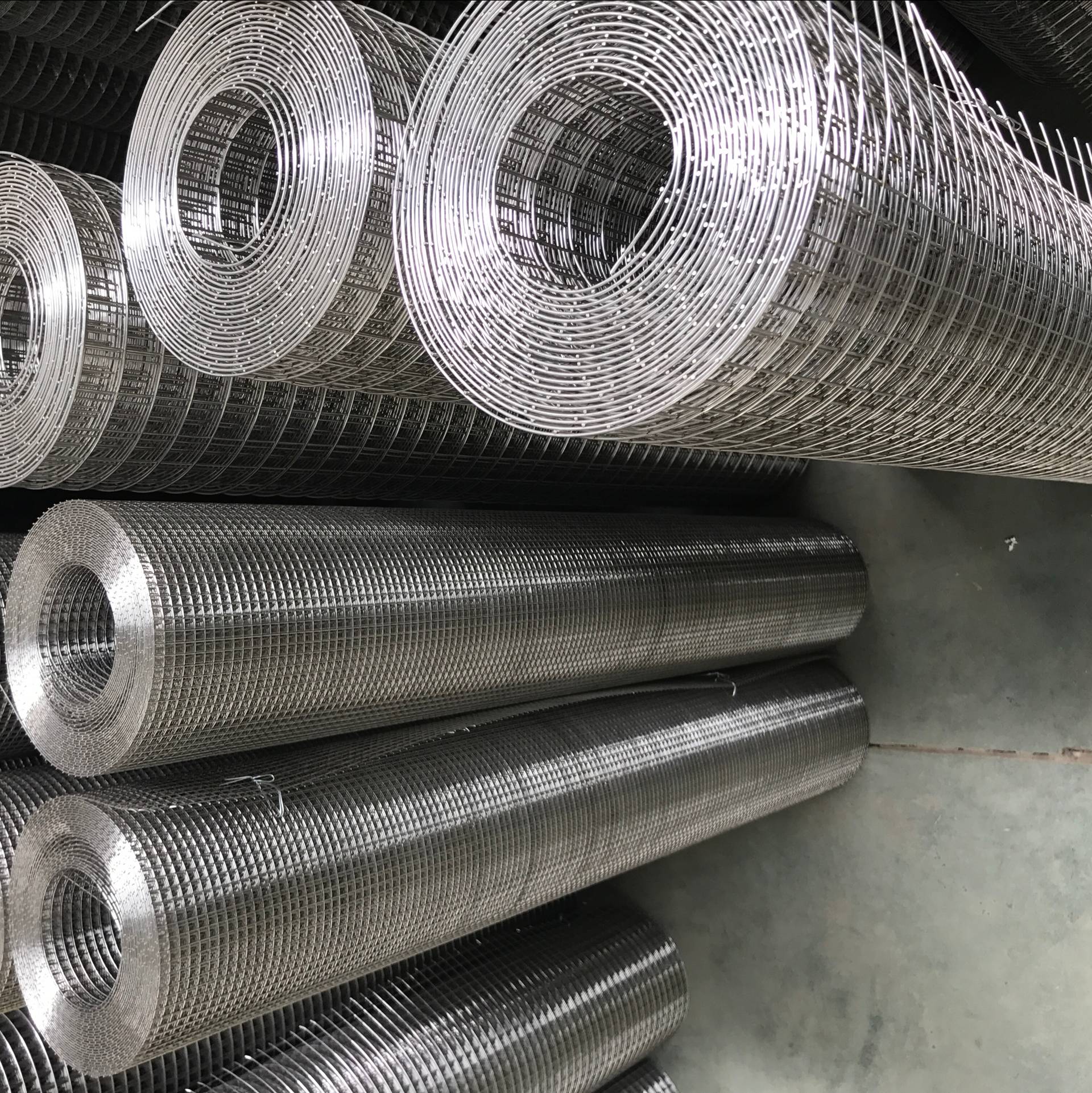 Application of welded wire mesh