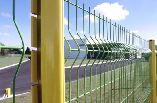 Welded mesh fence manufacturer