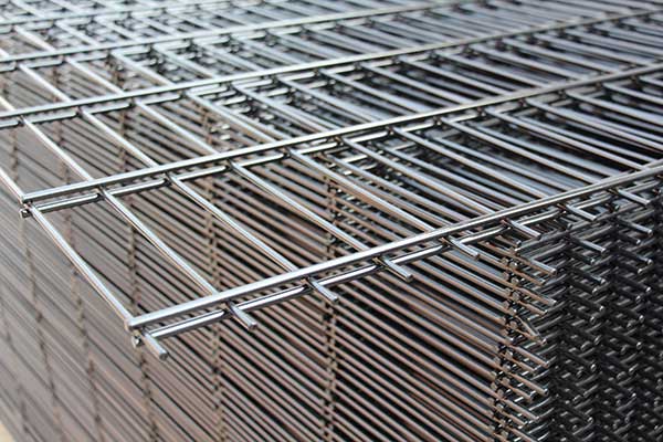 Galvanized and powder coated double wire mesh fence