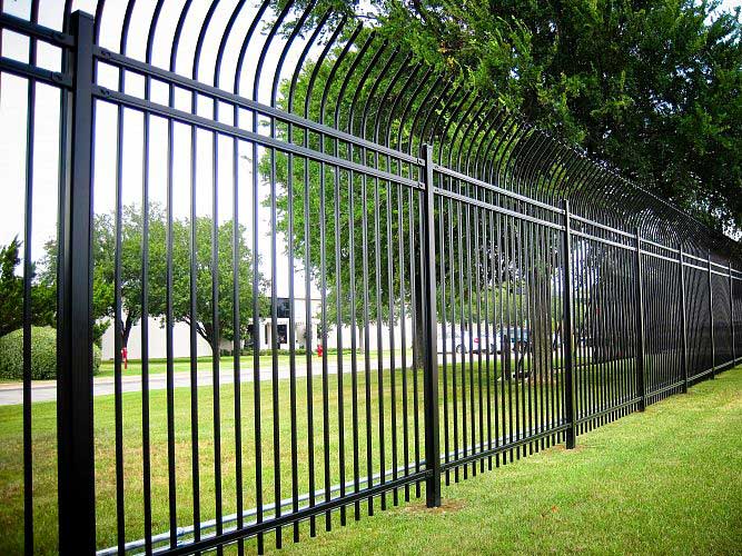 Steel Picket Fence of Linkland™