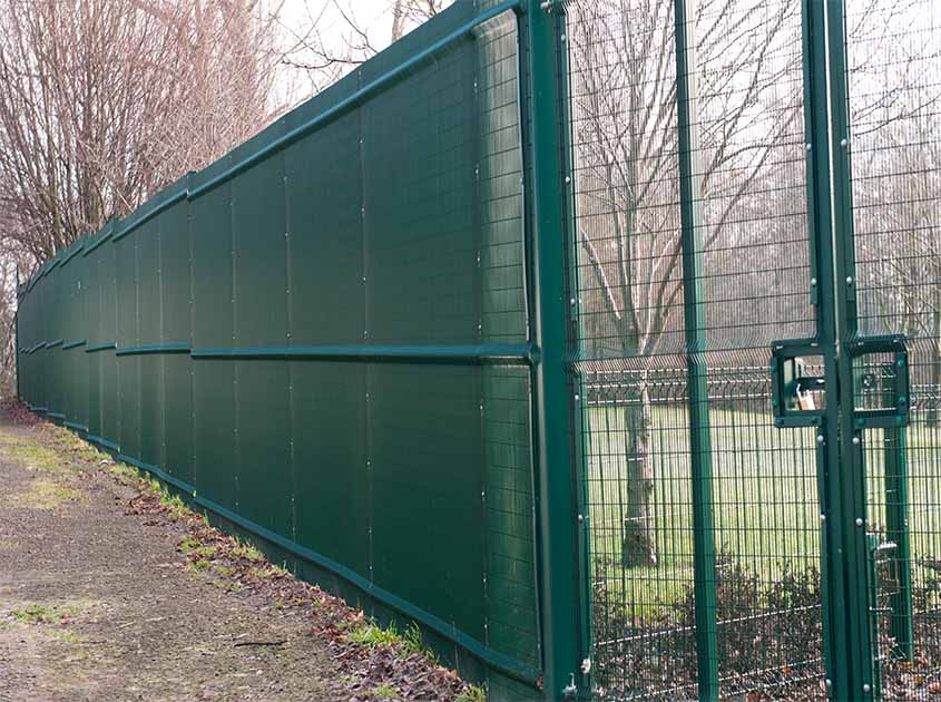 Choosing the Right 358 Comprehensive Guide to Security Fencing