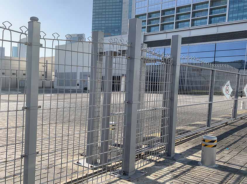 Double wire mesh fencing enhances perimeter security by enhancing structural integrity