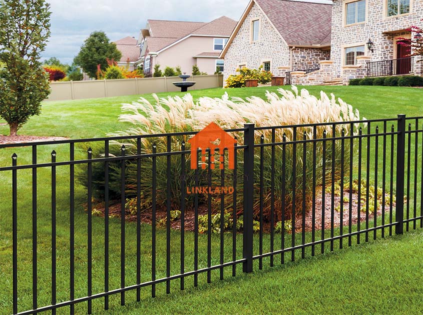 How to use Steel Picket Fence in your home to protect your children