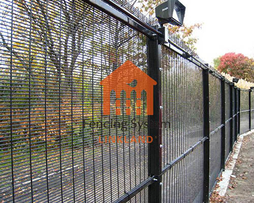 358 security fence: What You Need to Know About It