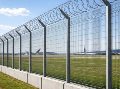 Galvanized vs Stainless Steel Security Fence for Long-Term Protection