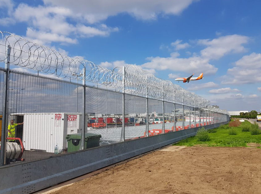 Chain Link Fence vs Welded Wire Fence: Which One Is Better?